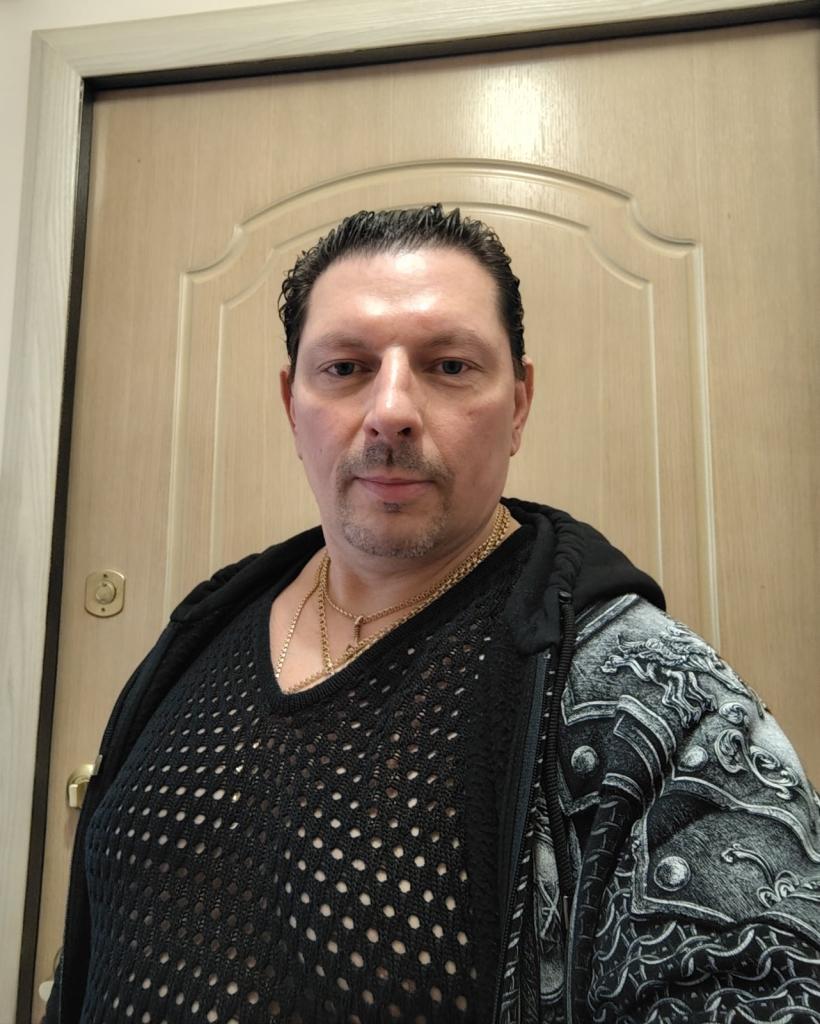 Максим