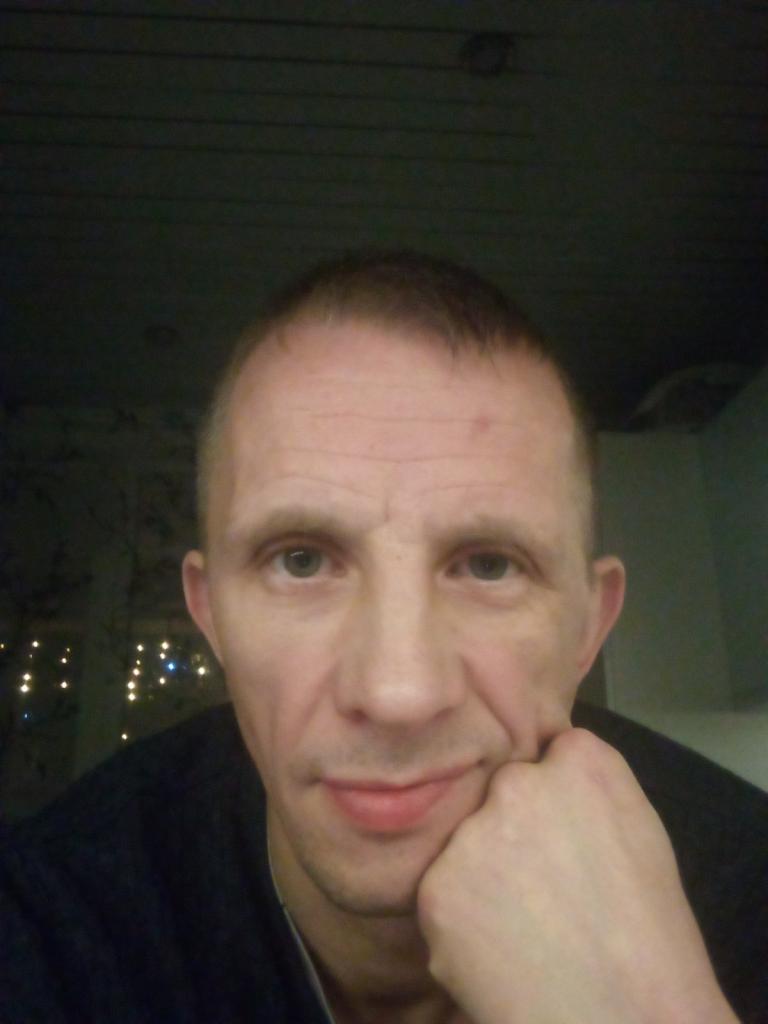 Николас
