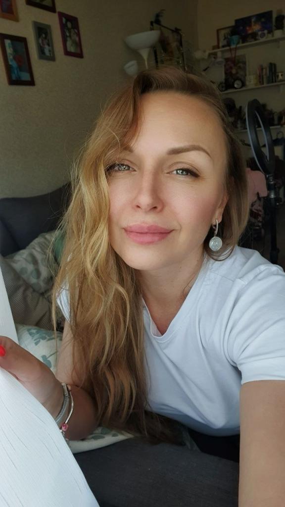 Женщина