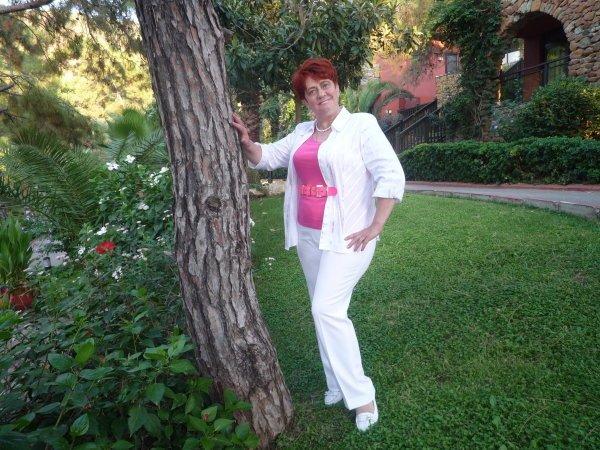 Eлена