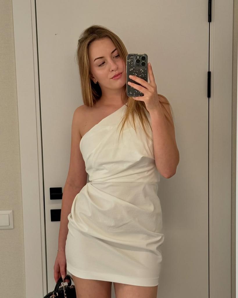 Алина