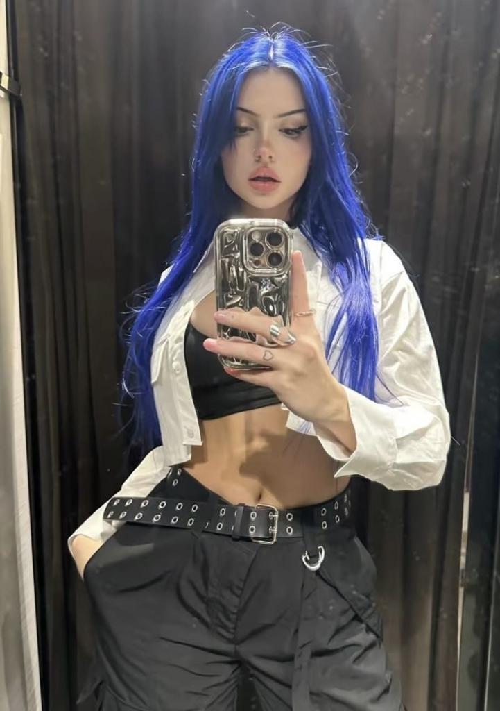 Аня