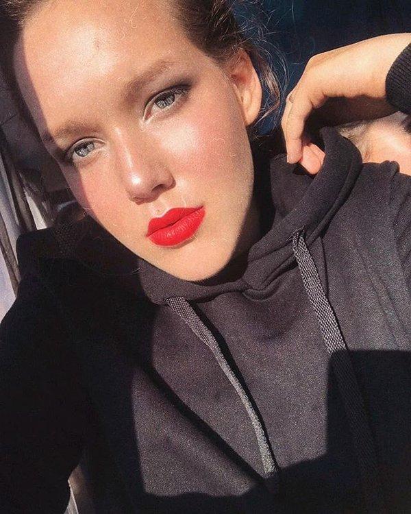 Полина