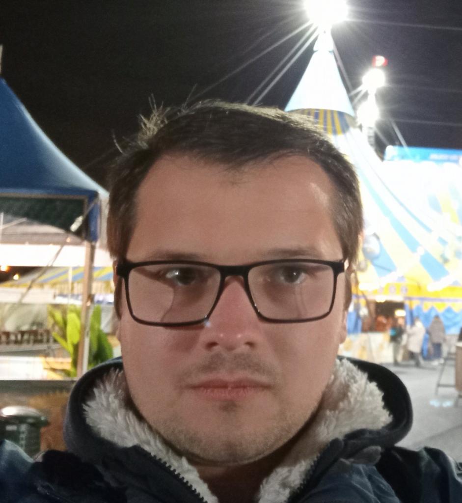 Денис