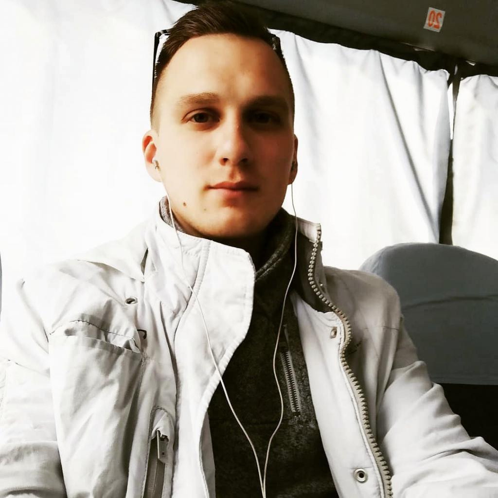 Виктор