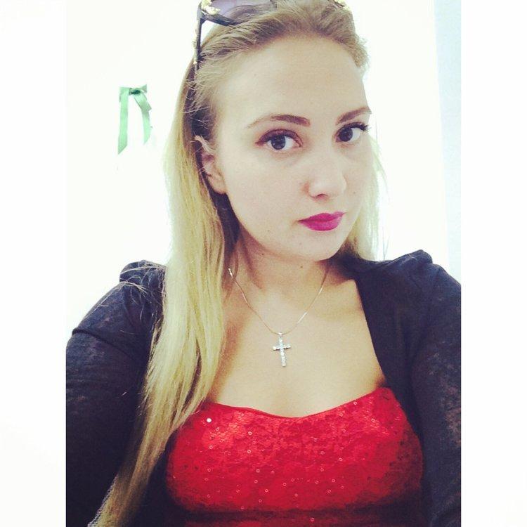 Яна