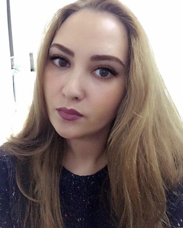 Яна