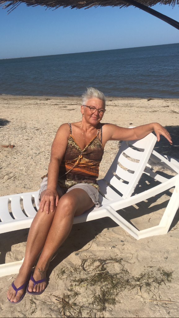 Женщина