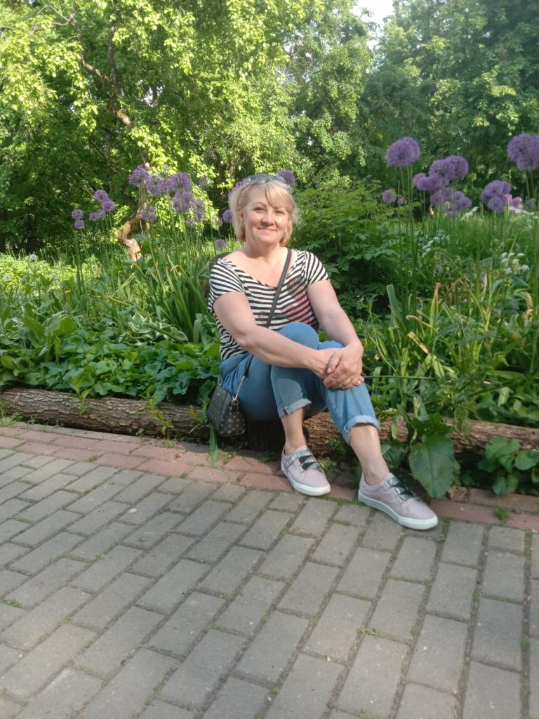Женщина