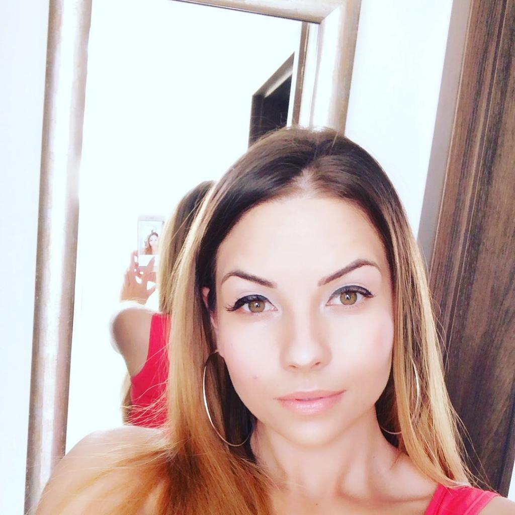Алина