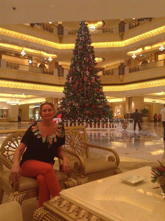 Елена Петрова