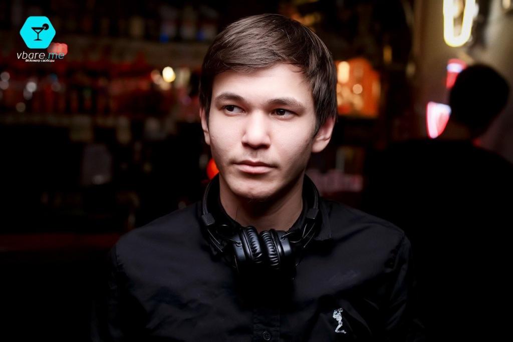 Ali