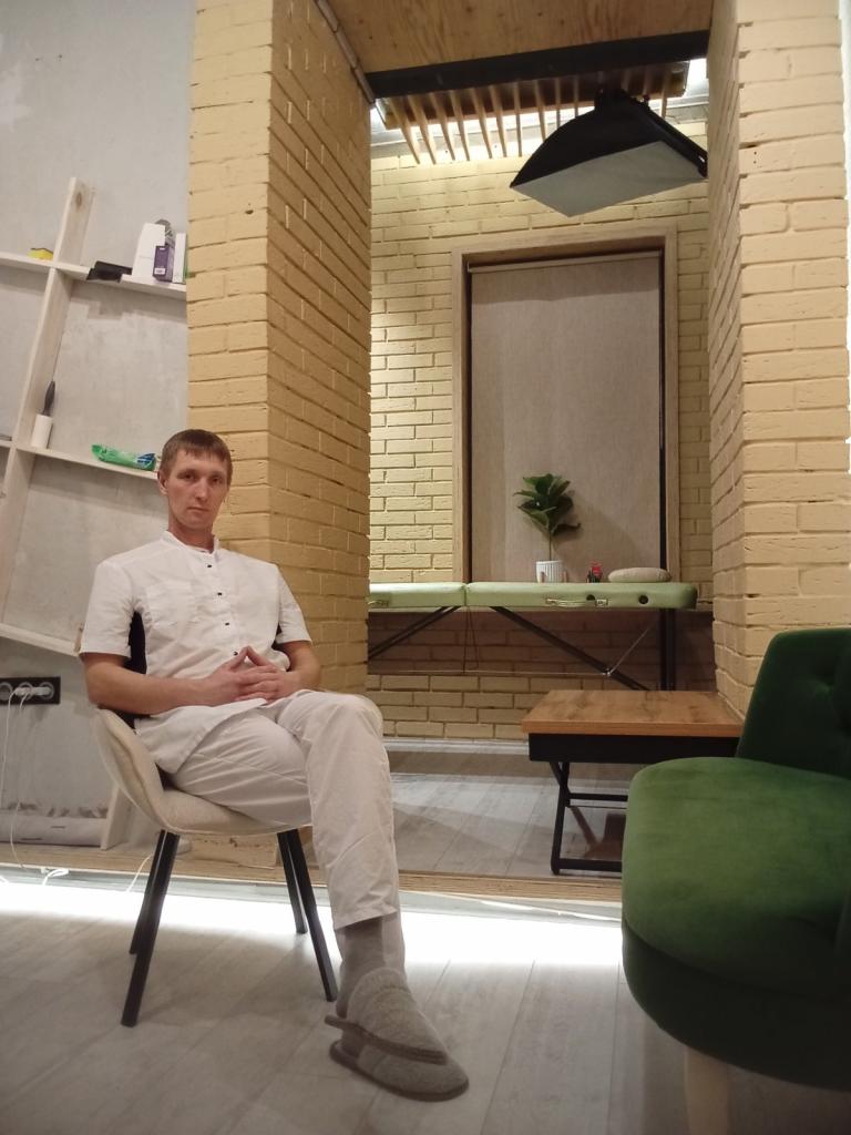Массажист
