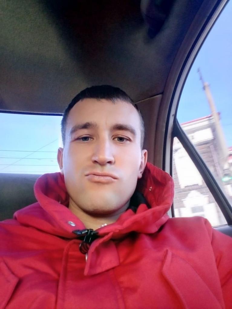 Артём