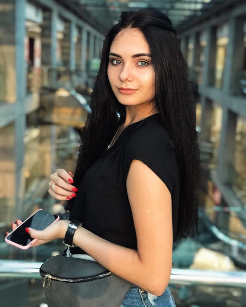 Катя