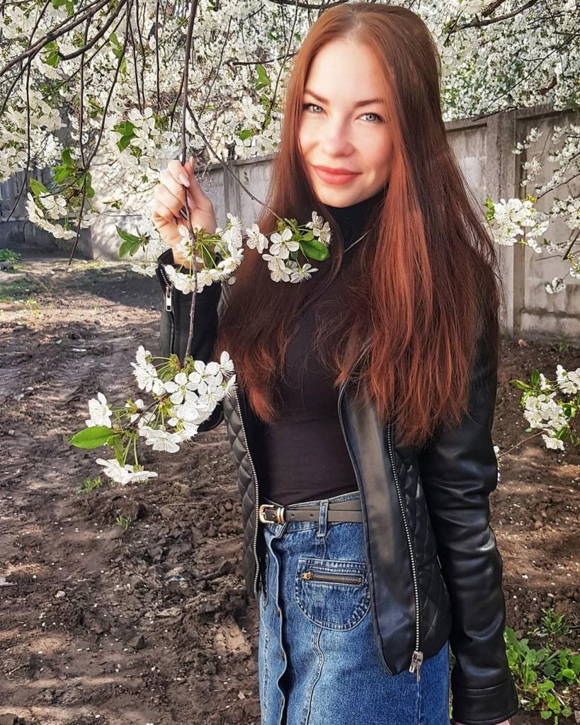 Ева