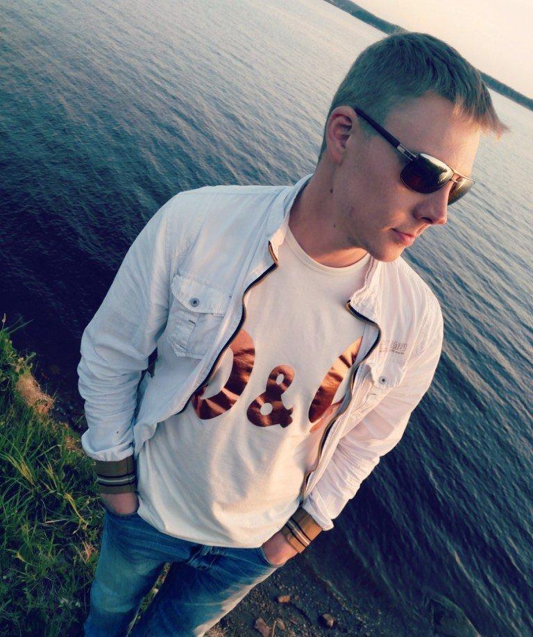 Александр