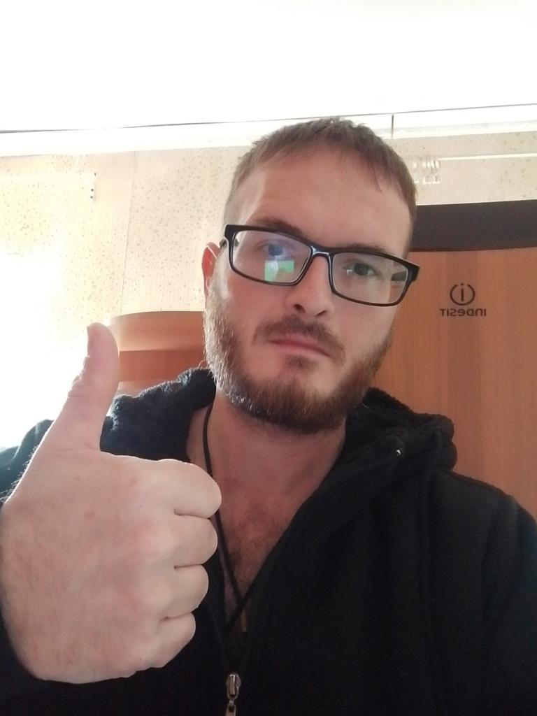 Максим