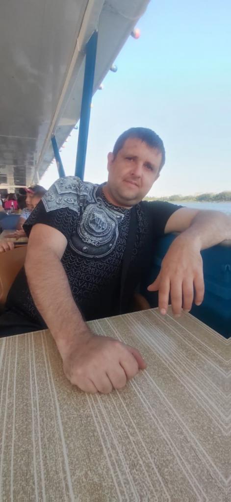 Максим