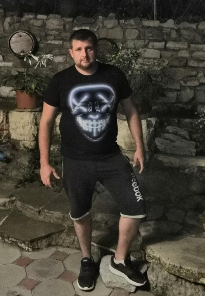 Максим