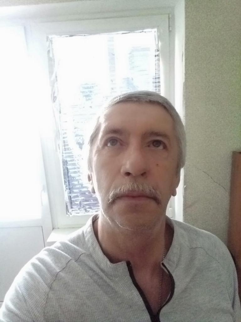 Виктор