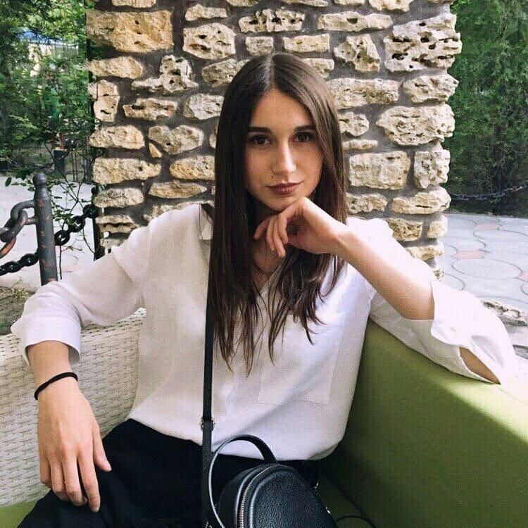 Юля