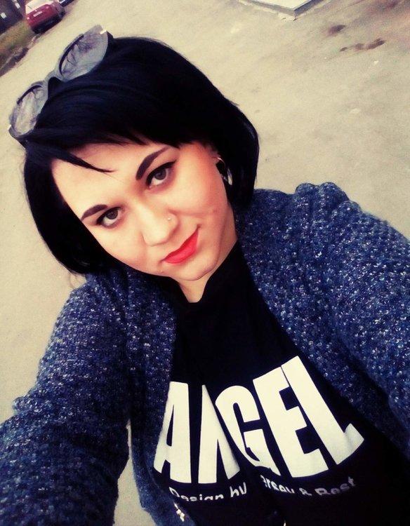 Полина