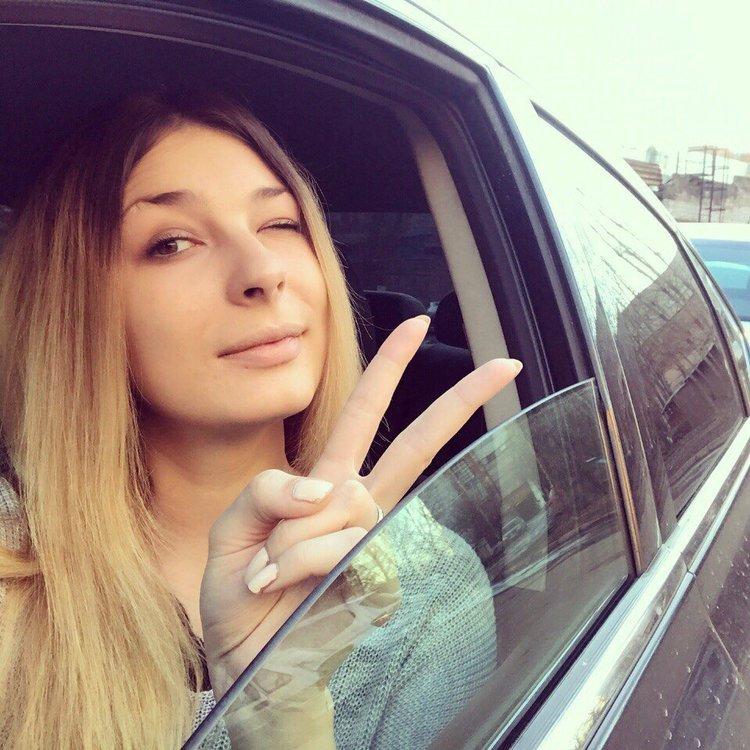 Юна