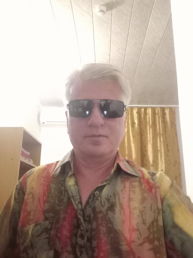 Алекс