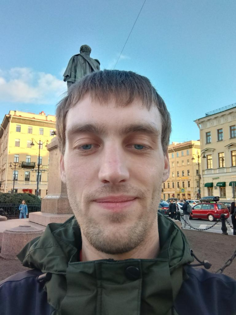 Максим