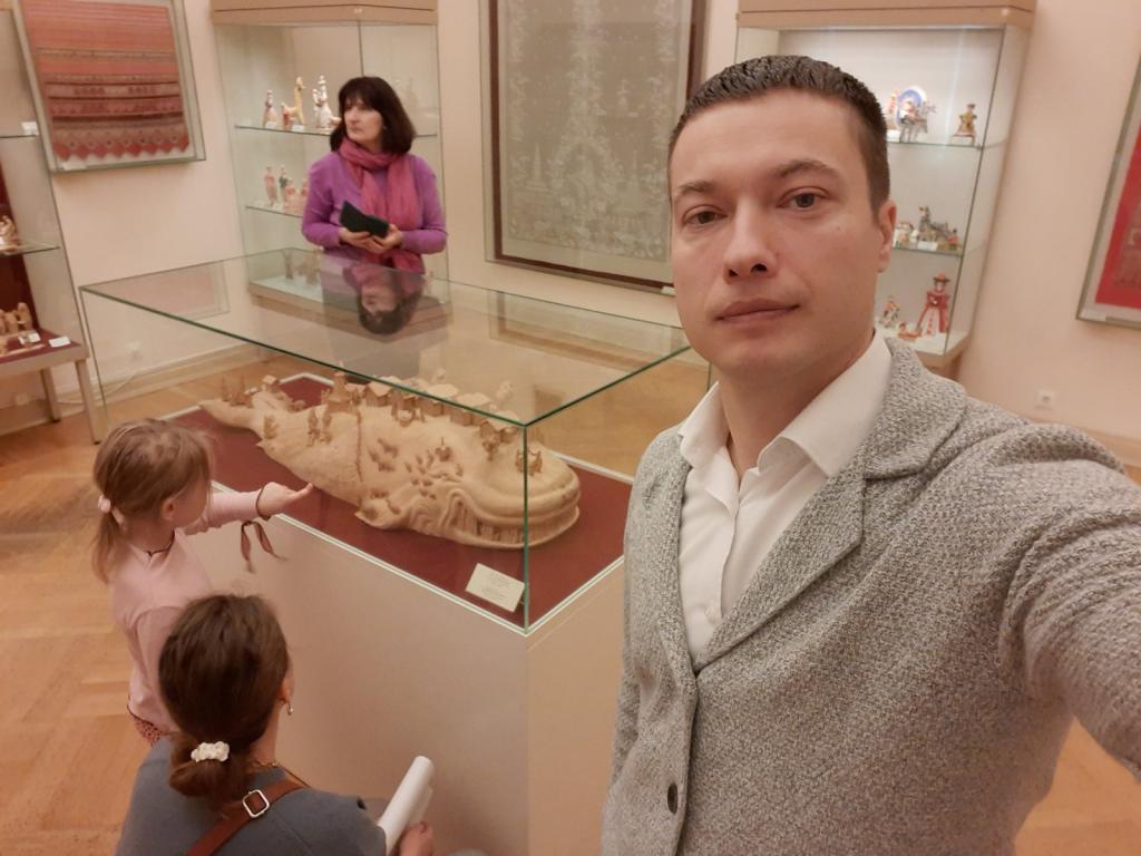 Денис