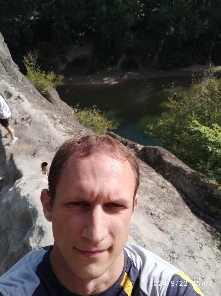 Виктор