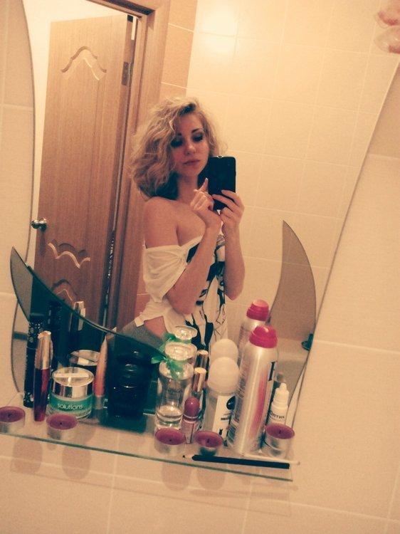 Яна