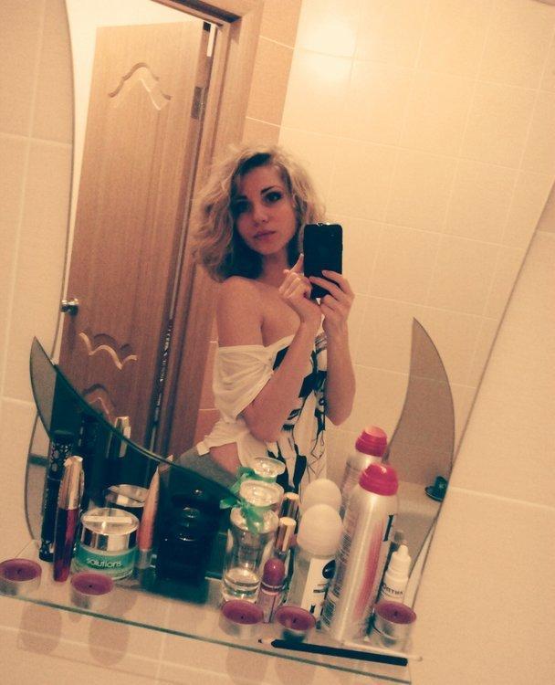 Яна