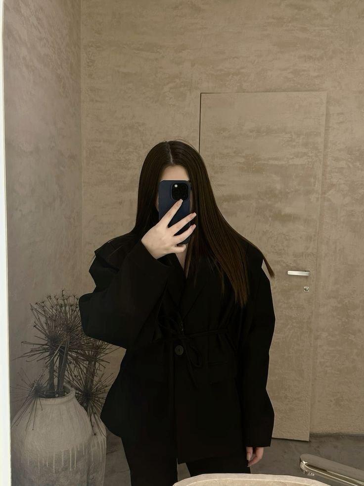 Девушка