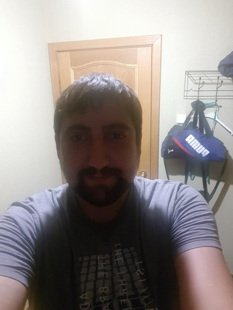 Артём