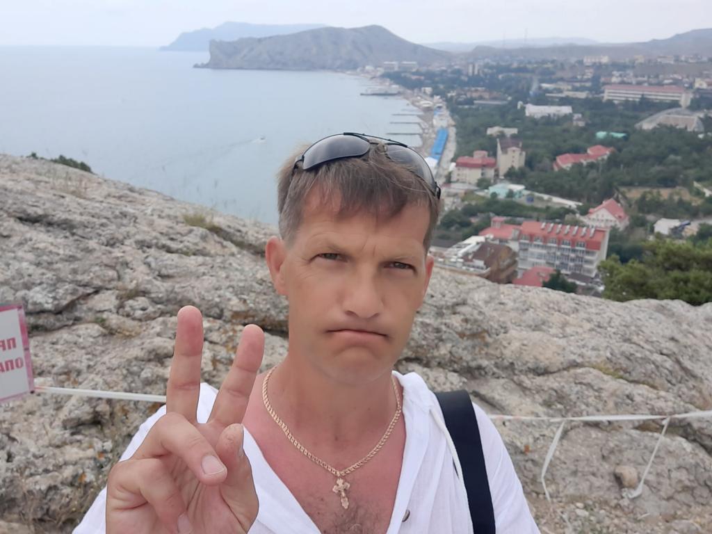 Виктор