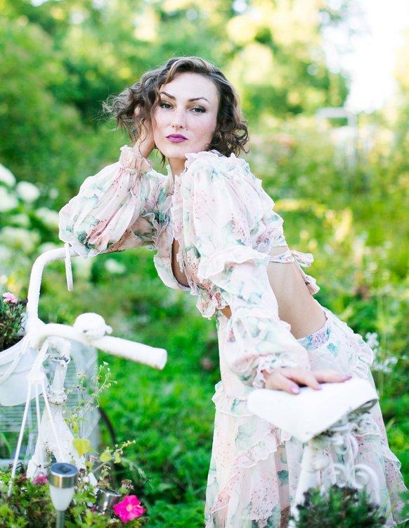 Ева