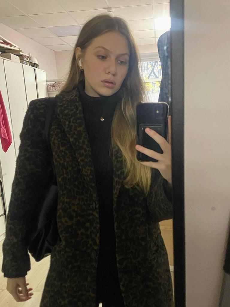 Ася