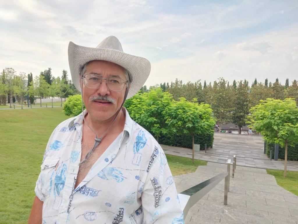 Александр