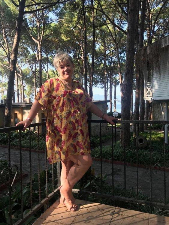 Елена Елена