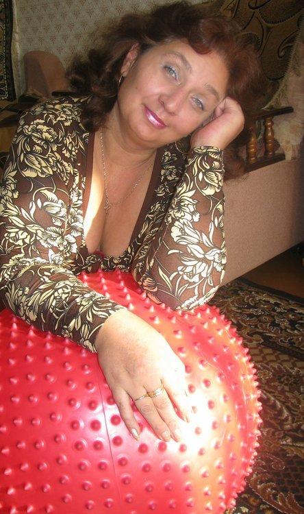 Лора Суркова