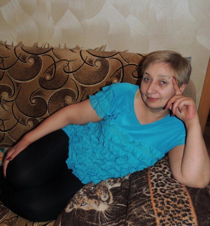 Лора Суркова