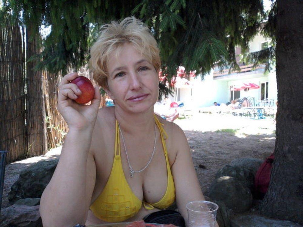 Любовь Попова